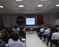 Curso presencial de Audiência trabalhista da ESA/SE lota auditório