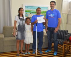 6ª Corrida dos Advogados: Corredor deficiente visual recebe brinde da CAASE