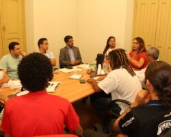 Frente social sergipana coloca em discussão diretrizes para ações de mobilização contra PEC 241