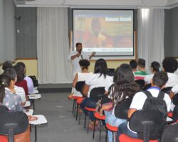 OAB/SE realiza debate sobre descolonização curricular e racismo religioso em sala de aula