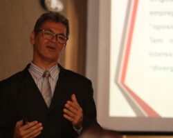 Oficina aborda perspicácia do mediador e diferentes métodos de resolução de conflitos