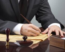 Artigo: Não há justiça sem advogados