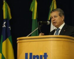 Henri Clay defende garantias fundamentais do ser humano