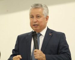 Presidente da OAB/SE defende a democracia como valor supremo