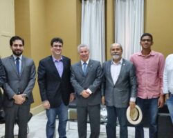 OAB/SE discute parceria com Junta Comercial