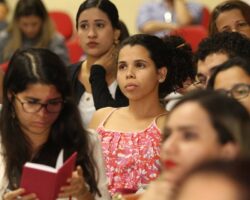 Mesa redonda sobre tráfico humano encerra Campanha “Coração Azul” em Sergipe