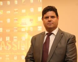 Palestra aborda imprescindibilidade de advogado nos condomínios