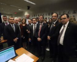 Vitória da Advocacia: CCJ da Câmara aprova projeto que criminaliza o desrespeito às prerrogativas