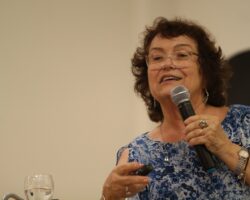 Presidente da Comissão de Defesa da Mulher ministra palestra sobre violência de gênero