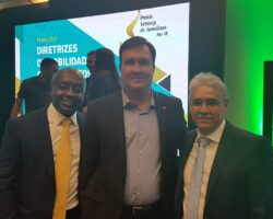 Premiação de jornalismo realizado pela Setransp conta com presença da OAB/SE