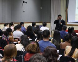 Curso prepara profissionais em início de carreira para prática da advocacia