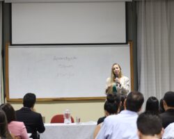 Especialista em comunicação assertiva apresenta ferramentas para conquistar clientes na advocacia