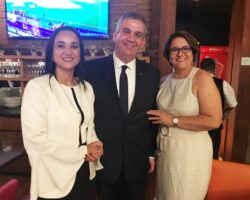 Ana Lúcia participa da posse do novo presidente da OAB Pernambuco