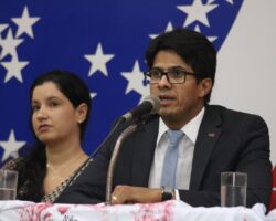 Lançamento de Pacto Estadual pela Promoção dos Direitos Humanos na Educação Básica marca abertura de Simpósio