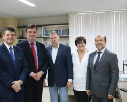 Diretoria da OAB se reúne com o presidente da AMASE