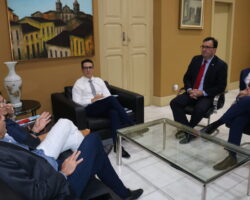 JUCESE apresenta a OAB novo sistema para celeridade dos registros societários