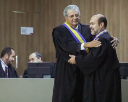 Representantes da OAB/SE são agraciados pelo TRE com Medalha do Mérito Eleitoral