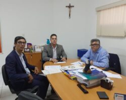 Representantes da Comissão de Acessibilidade e Direito da Pessoa com Deficiência se reúnem com secretários de Socorro