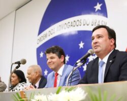 Solenidade de compromisso é marcada por defesa e ressalva da função social da advocacia