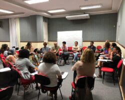 Roda de Conversa debate políticas públicas para população LGBT