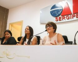 OAB/SE entrega carteiras a 28 novos advogados e advogadas