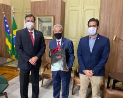 Ex-presidente da OAB/SE presta compromisso e retorna aos quadros de inscritos da entidade