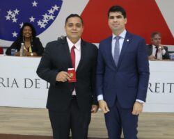 Em Solenidade de Compromisso, OAB/SE entrega 37 carteiras aos novos membros dos quadros da Ordem