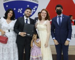 Em Solenidade de Compromisso, OAB/SE entrega 34 carteiras aos novos membros da Ordem