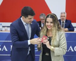 Em Solenidade de Compromisso, 32 carteiras profissionais da OAB e mais 6 carteiras de estagiários de Direito são entregues na CAASE