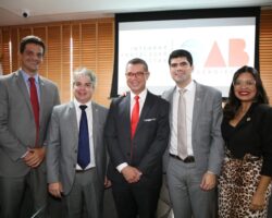 Fábio Mitidieri e Danniel Costa assinam Termo de Doação para construção da nova sede da OAB Sergipe