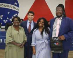 53 novos advogados e advogadas de Sergipe recebem a carteira profissional da Ordem