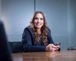 Rose Morais assume interinamente a presidência da OAB Nacional