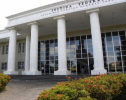 Justiça proíbe “lan house” de prestar assessoria previdenciária de forma ilegal